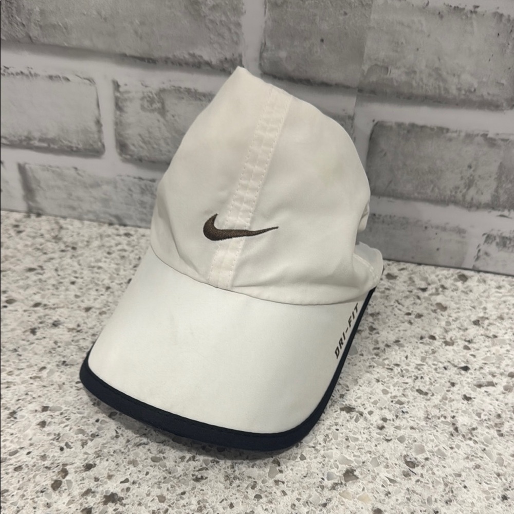 Nike Dri-Fit Featherlight Cream Cap with Black & Brown Accents